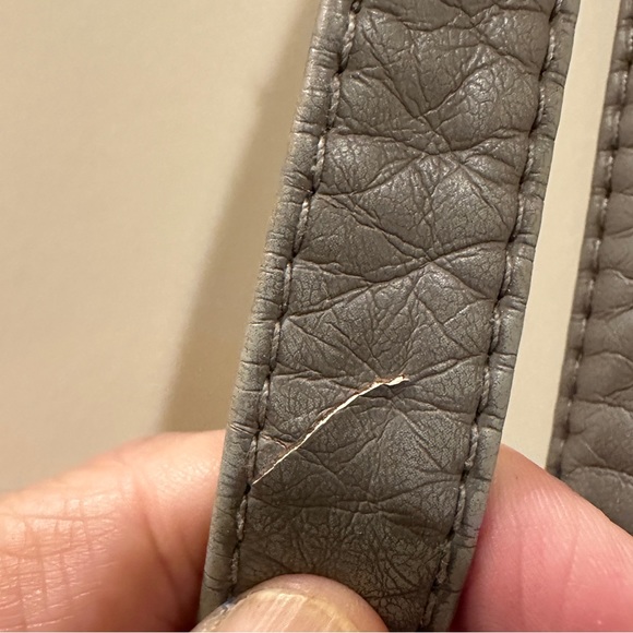 ♦️Gray Purse♦️ - Picture 6 of 8